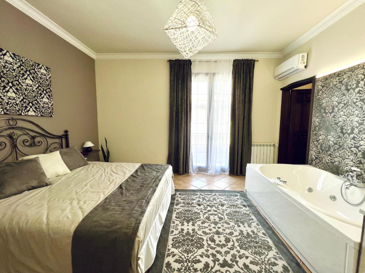 Casa Aieddu Hotel แตร์ราซีนี ภายนอก รูปภาพ